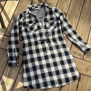 Skies Are Blue {stitch fix} flannel dress
